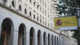 Fachada del Ministerio de Trabajo, en Madrid :: Ministerio de Trabajo