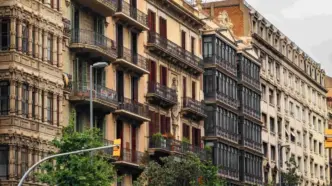 Bloque de edificios en España :: Europapress