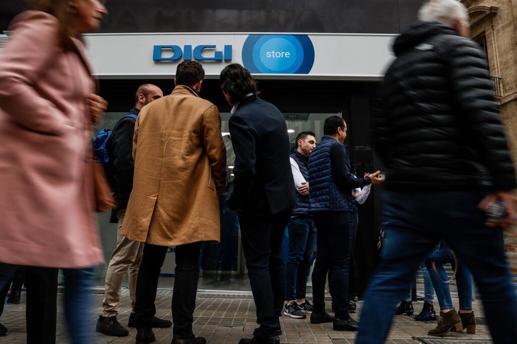 Inauguración de una tienda de Digi en España :: Europa Press