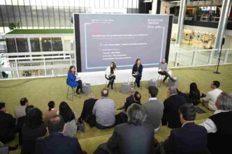 Imagen de la primera sesión de la Jornada ZF Ecosistema Innovador