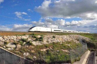 Imagen de un tren Talgo