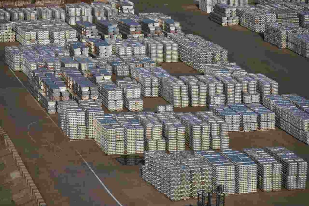 Lingotes de aluminio para ser exportados