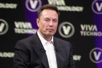 Elon Musk lanza una oferta para hacerse con OpenAI