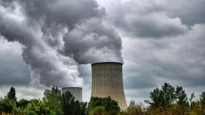 Imagen de una central nuclear