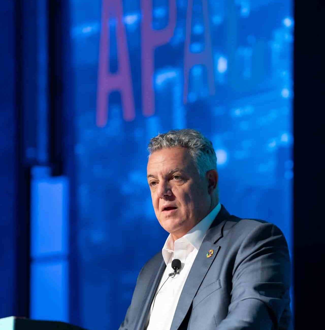 John Giusti, director de regulación de GSMA. Foto tomada de Linkedin.