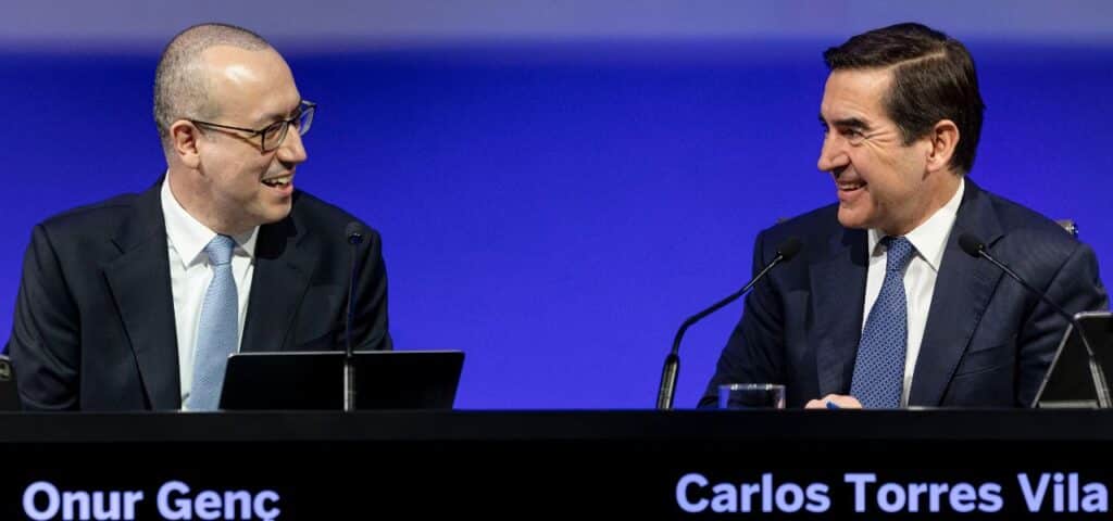 Carlos Torres, presidente de BBVA y su consejero delegado Onur Genç