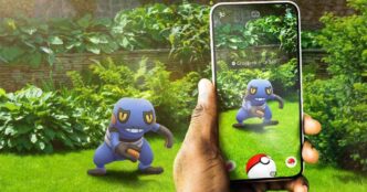 Usuario juega a Pokemon Go