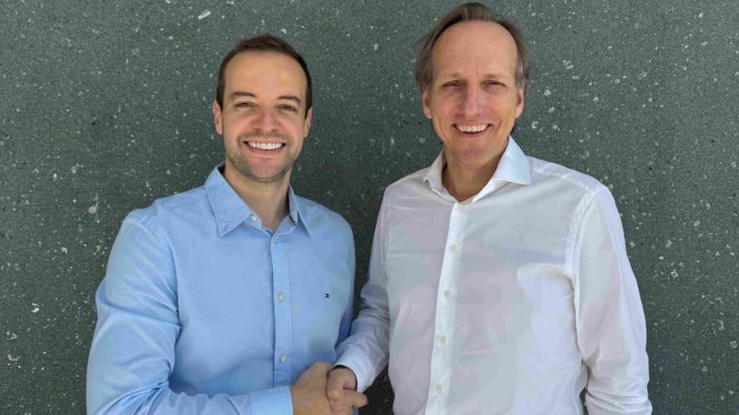 Eduardo Seara, socio gerente y fundador de SMX Logistics y Javier Romeu, CEO de TIBA