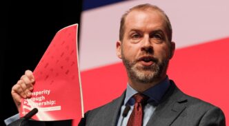 Jonathan Reynolds, secretario de Estado de Negocios y Comercio