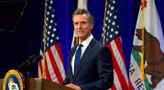 Gavin Newson, gobernador de California
