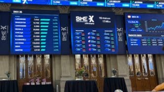 Panel de los mercados de la Bolsa de Madrid