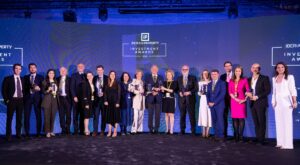 Foto de familia de los premiados