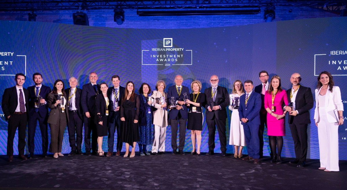 Foto de familia de los premiados