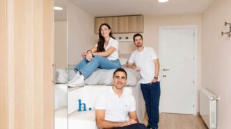 Oriol Valls, Anna Labarias y José Emilio Fernández, fundadores de Habitacion.com