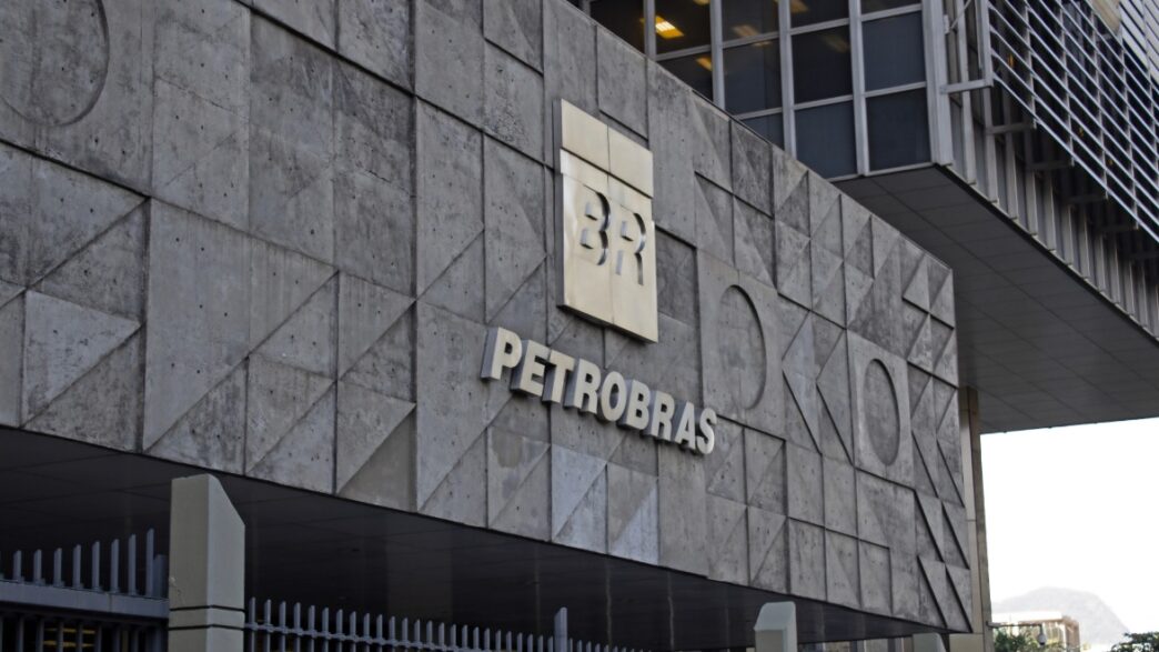 Edificio de la sede de Petrobras en el centro de Río de Janeiro. Foto de Shutterstock