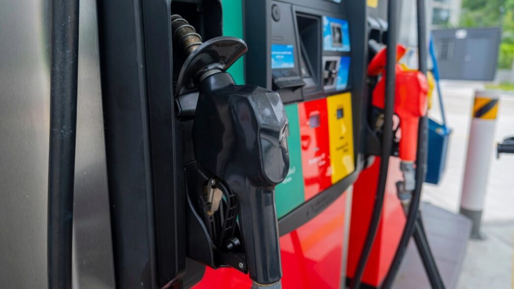 Bomba diesel en una gasolinera