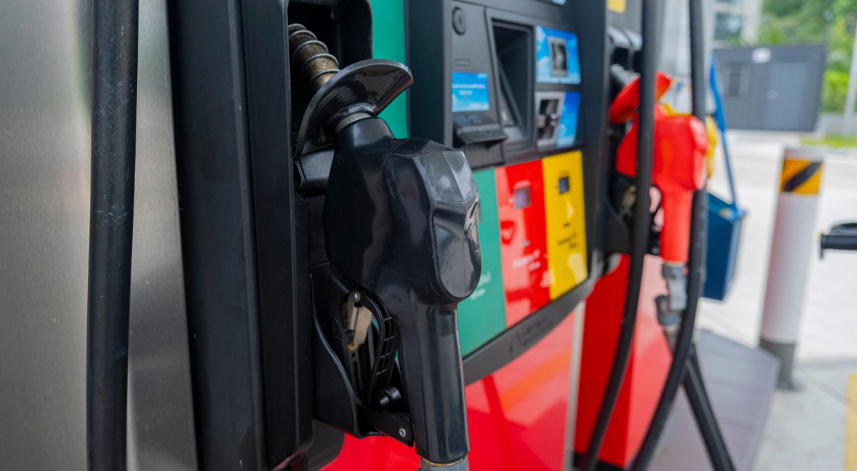 Bomba diesel en una gasolinera