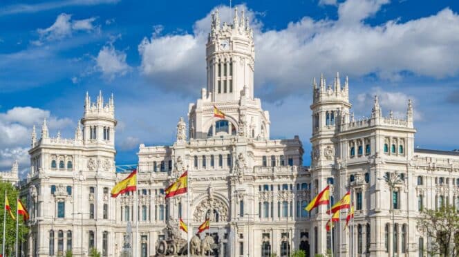Vista del emblemático Palacio de Cibeles
