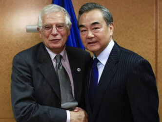Wang Yi y Josep Borrell en una imagen de archivo