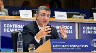 Apostolos Tzitzikostas, comisario europeo de Transportes y Turismo Sostenibles