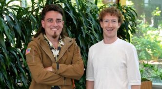 Palmer Luckey, fundador de Anduril junto a Zuckerberg
