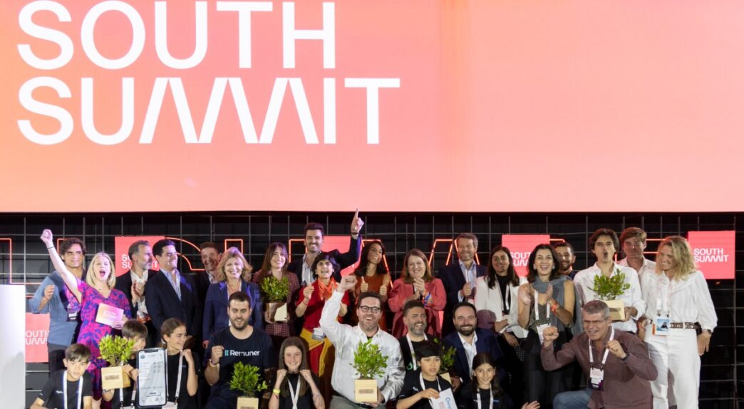 Foto de familia de los premiados en South Summit 2025