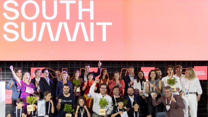 Foto de familia de los premiados en South Summit 2025