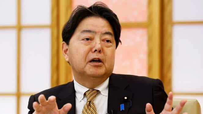 Yoshimasa Hayashi, Ministro de Asuntos Exteriores de Japón