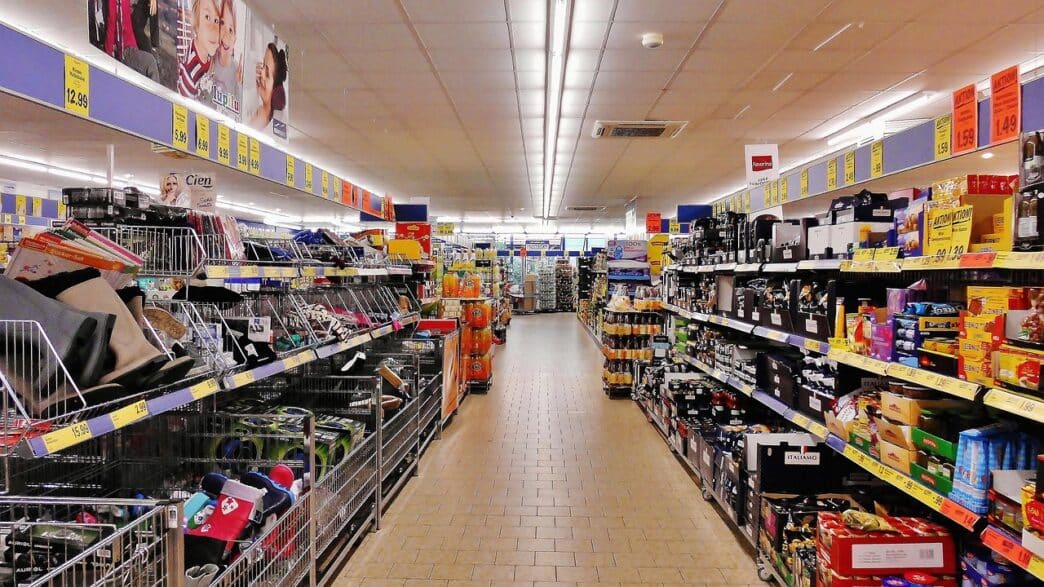 Alimentos en un supermercado