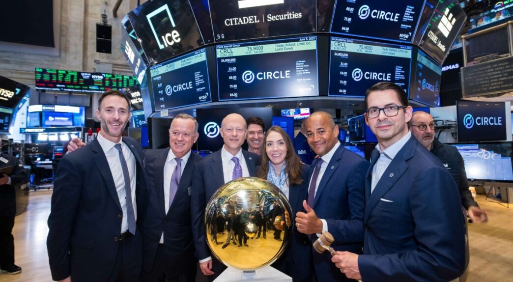 Equipo de Circle en su salida a bolsa