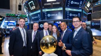Equipo de Circle en su salida a bolsa
