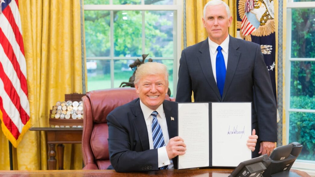 Donald Trump en el Despacho Oval