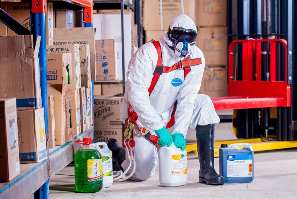 Trabajador en empresa de riesgo