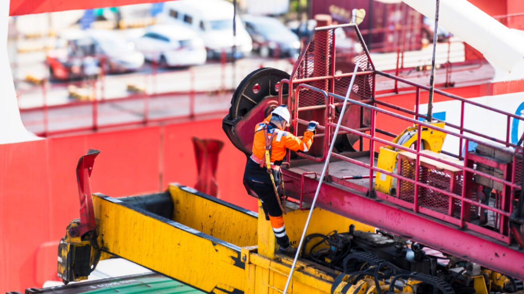 Trabajador en un buque