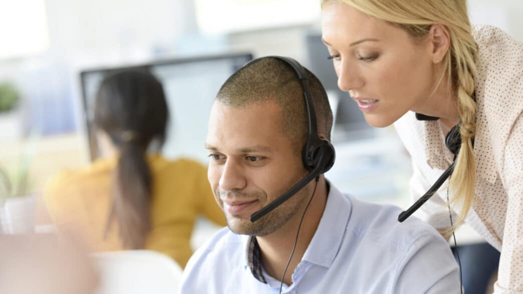 Teleoperadores sector de recobro