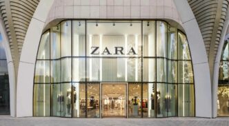 Escaparate de una tienda de Zara