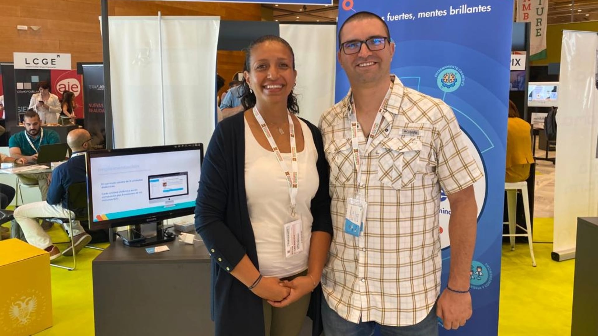 Lina Cómbita y Joan Paul Pozuelos, fundadores de Neuromindset
