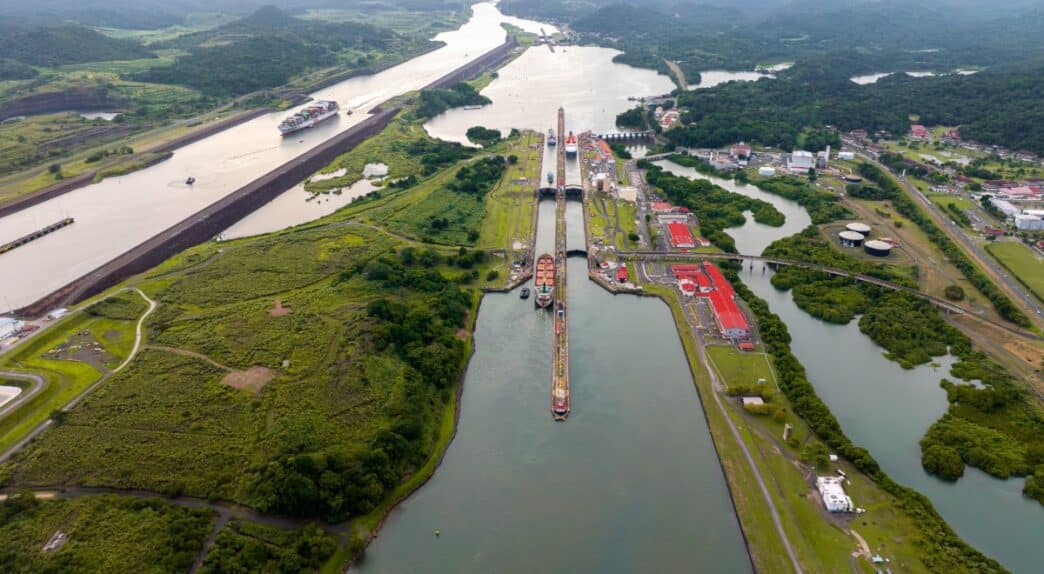 Imagen del Canal de Panamá :: Shutterstock
