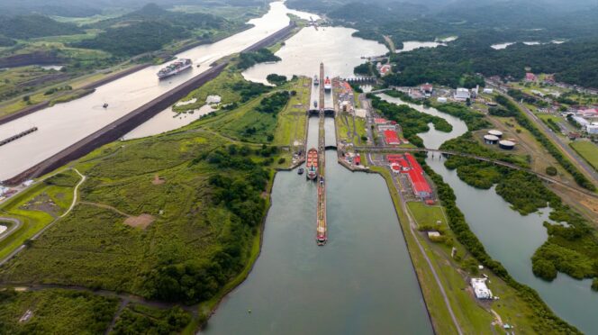 Imagen del Canal de Panamá :: Shutterstock