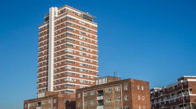 Exterior de un bloque de vivienda