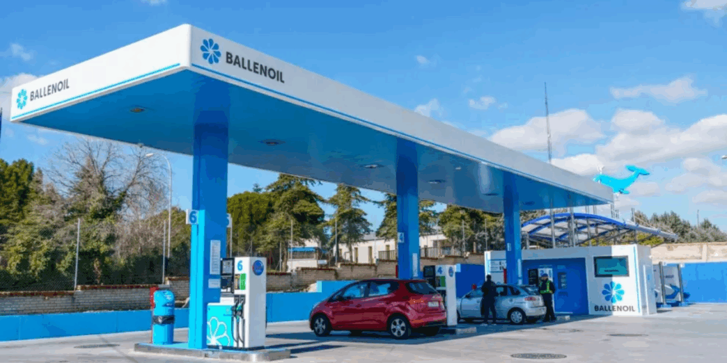 Estación de servicio de Ballenoil.
