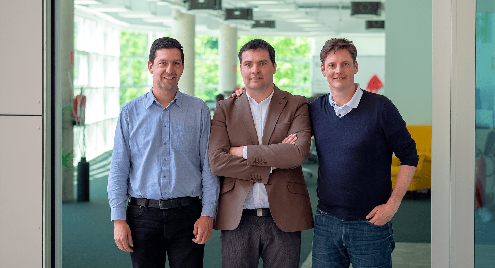David Barroso (actual CEO), Dan Brett (antiguo CSO) y Fernando Branquehais (Head of Development)