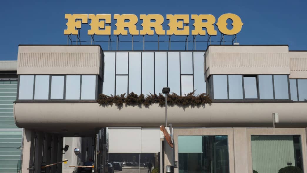 Sede de la empresa de producción de chocolate Ferrero