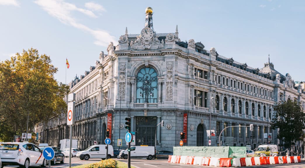 Fachada del Banco de España