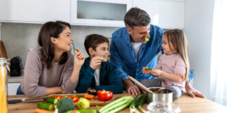 Familia disfrutando
