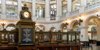 Interior de la sede del Banco de Chile