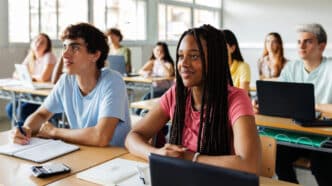 Jóvenes estudiantes