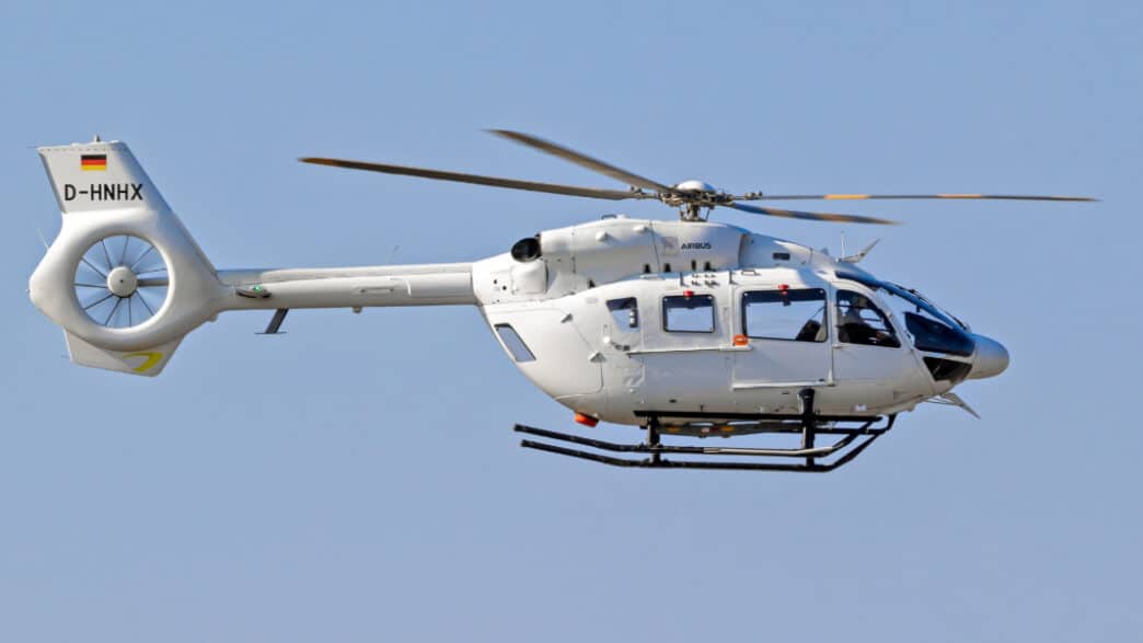 Helicóptero H145 en vuelo
