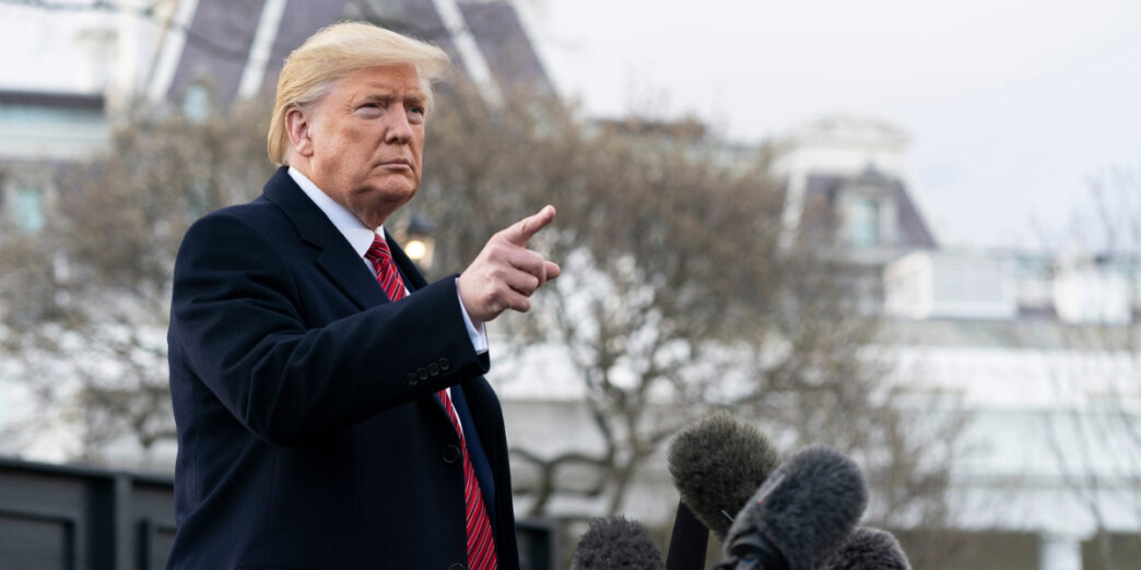 Donald Trump, presidente de los EE.UU., ante los medios