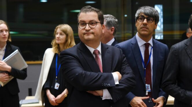 Joaquim Miranda Sarmento, ministro de Hacienda de Portugal :: Alexandros Michailidis / Shutterstock.com